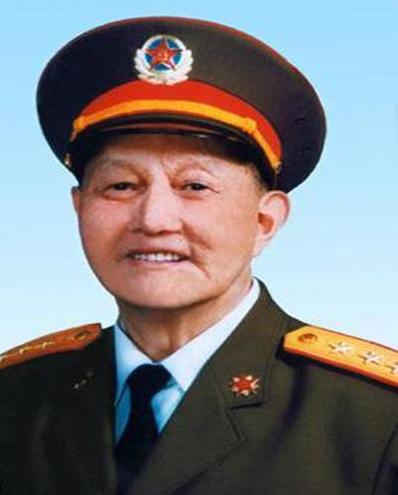 1952年朝鲜战事正紧，彭德怀不回国治病，陈赓向中央“告他一状”