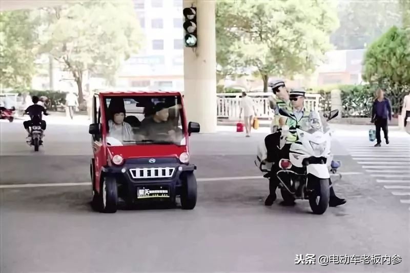 电动三轮车什么时候禁止上路,电动三轮车禁止上路老年人怎么办