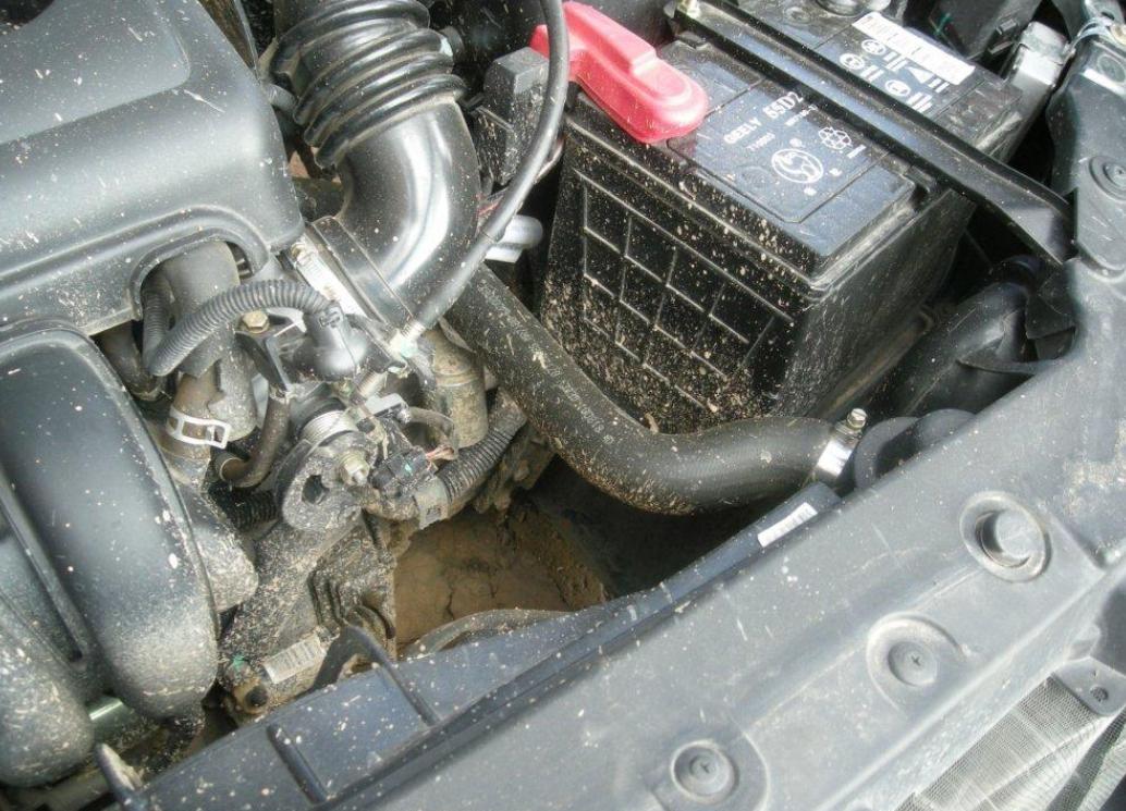 汽车油箱隐藏位置,汽车油箱上的小技巧有哪些