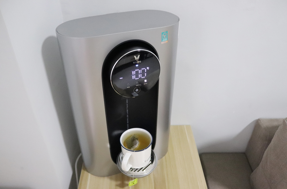 承包你全年的开水供应云米1秒即热管线机使用体验