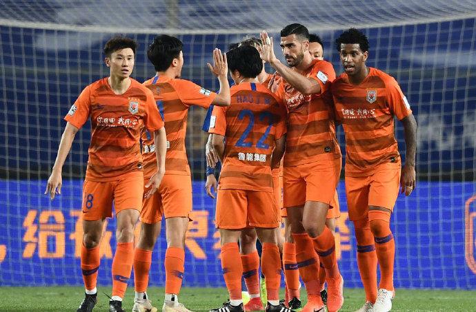 国脚回归泰山迎来最强阵容,国足比赛归来