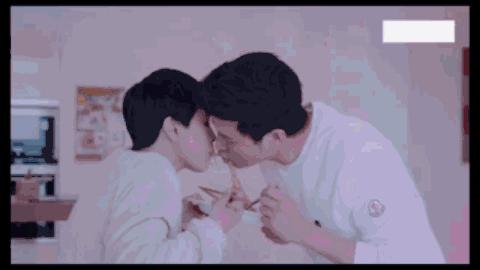 救命！现在国产剧的吻戏都是魔鬼啊！掐着人中看完了