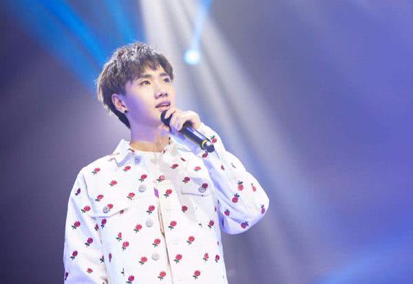 汪苏泷哪一首歌被tfboys退回,汪苏泷给tfboys写的一首歌