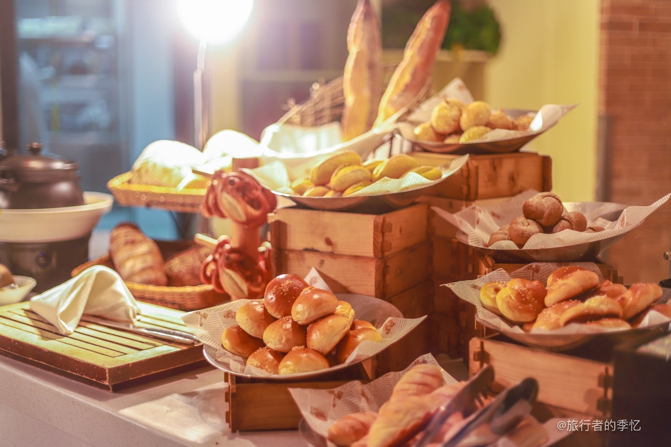 三亚复古酒店拍照,三亚网红酒店拍照攻略