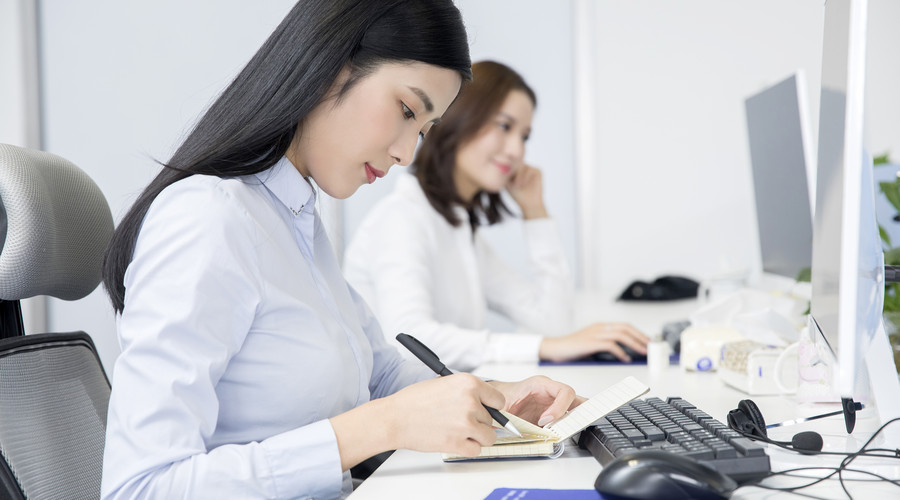 蒲公英化妆品微商代理,怎么加入微商团队做化妆品代理