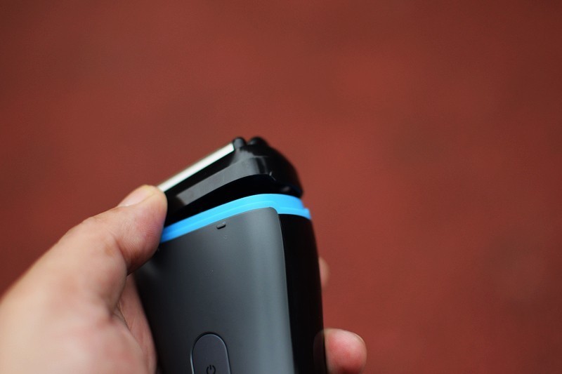 须眉往复式剃须刀多少钱 (须眉往复式剃须刀剃不干净)