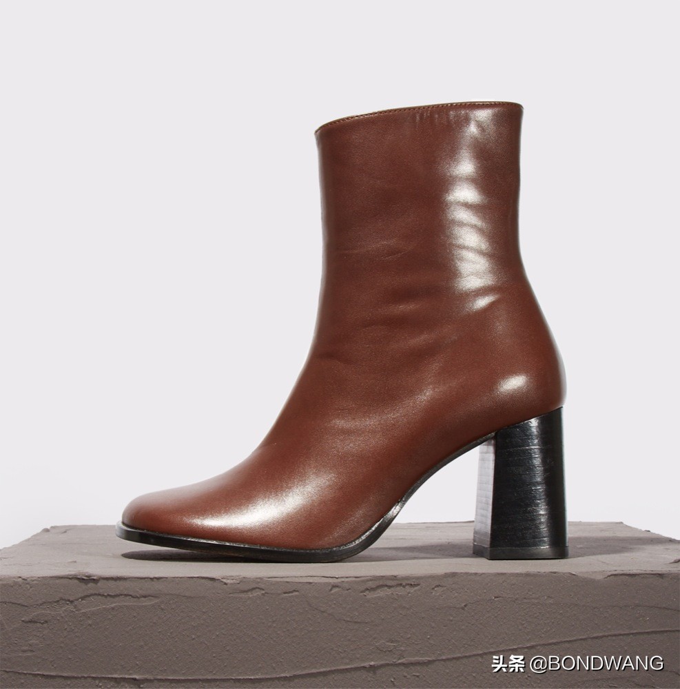 abra品牌鞋,为乔布斯设计logo的设计师