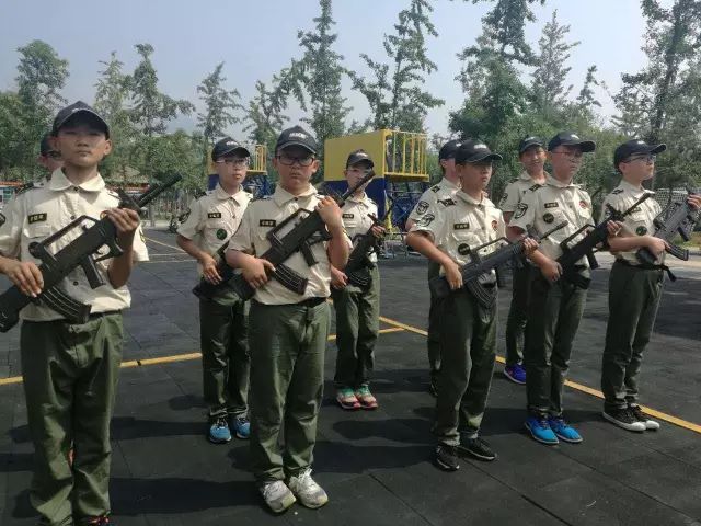 穿越军~童铁旅｜军事主题夏令营男子汉成长习惯养成