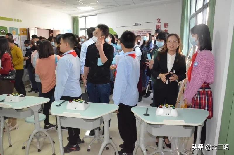 “做明眸好少年”——三明市儿童青少年近视防控培训班在三明学院附属小学举办