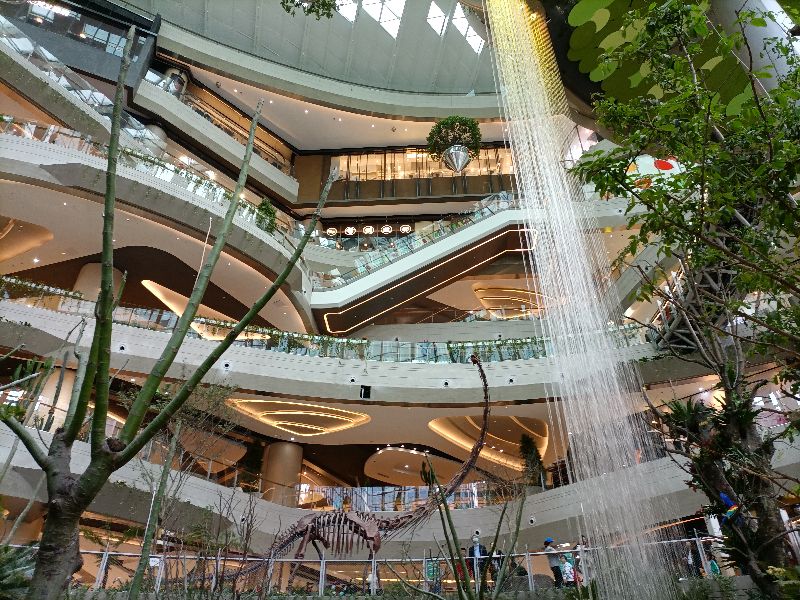 光环购物公园与新加坡樟宜机场,重庆观光购物公园