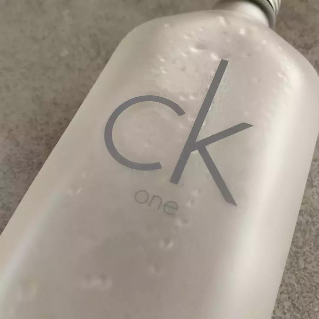 一款让人无法忘怀的香水,了解一款经典香水的故事与特点