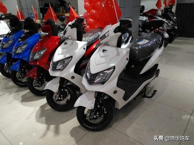 1200w碟刹电机,耐用性和口碑最好的赛道版电摩