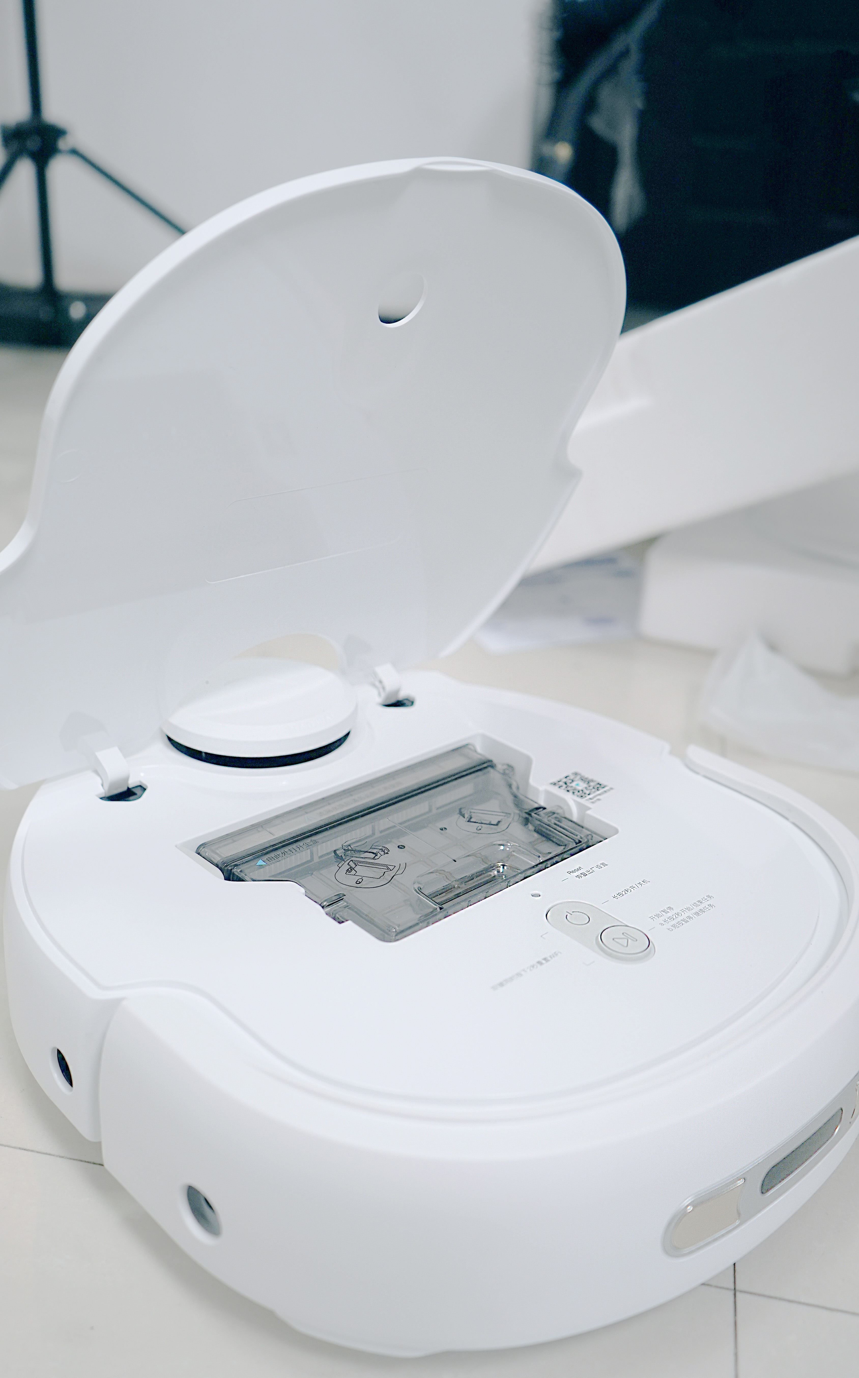 扫地机器人解放劳动力,会扫地的机器人