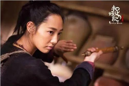 白百何带二胎儿子出门玩耍,白百何二胎是女孩还是男孩