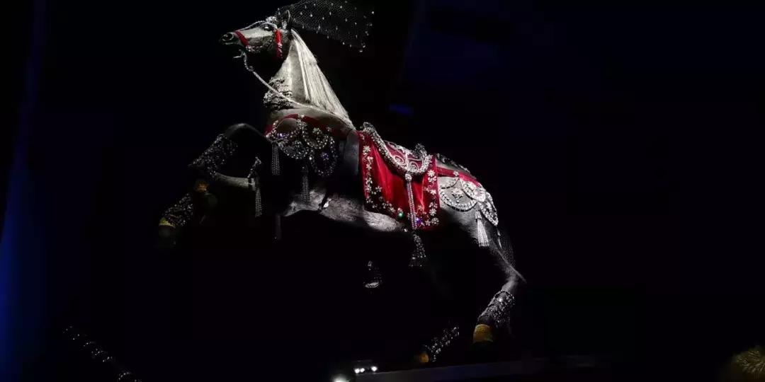 域外来风▏施华洛世奇六精合体让技术因艺术而持续高光