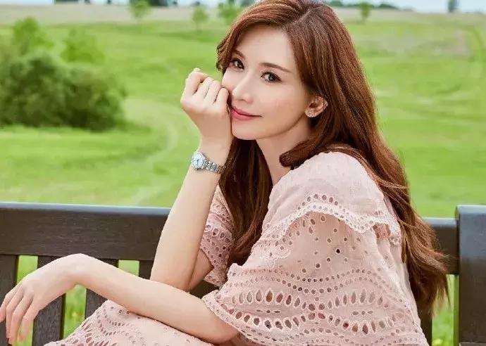 5分钟学会变成精致女人,成为精致女性的第一步