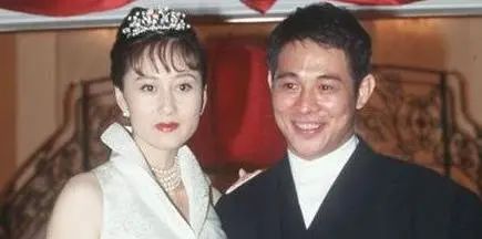 利智李连杰何鸿燊三人故事,利智迷倒赌王