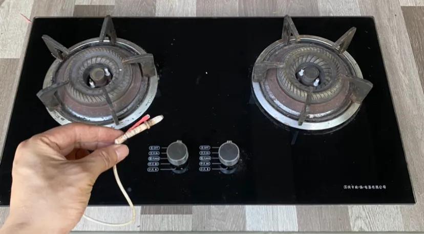 燃气灶不点火维修多少费用,如何维修燃气灶不打火
