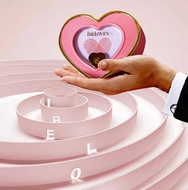 女生喜欢tfboys送什么礼物好,女生最喜欢的礼物不踩雷