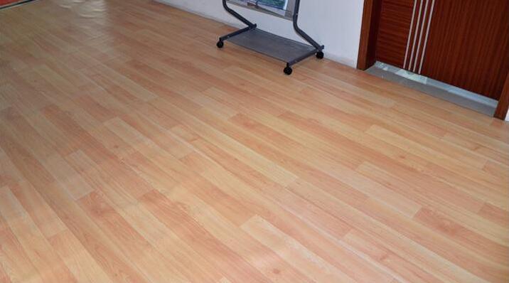 pvc木地板的优点缺点,环保pvc地板的价格