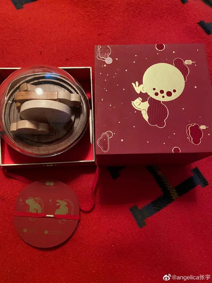 太奢侈了!LV、迪奥、爱马仕的月饼,美到不忍心吃