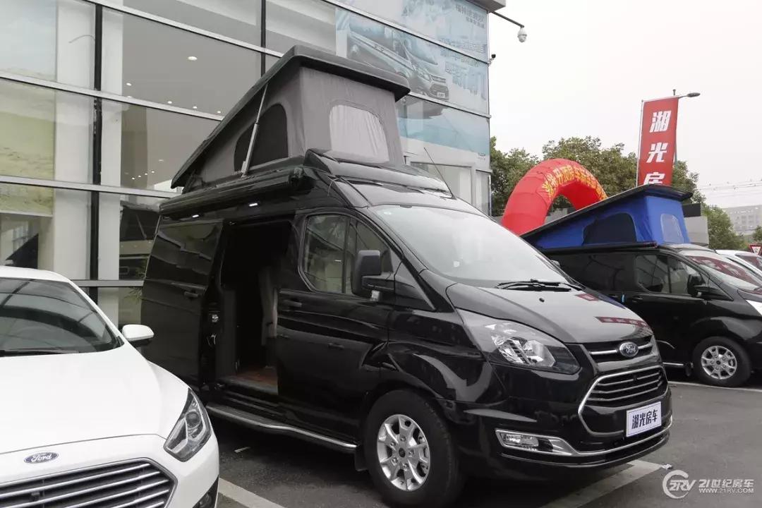 36.98万的轻卡房车,最新款2.5米湖光自动挡房车