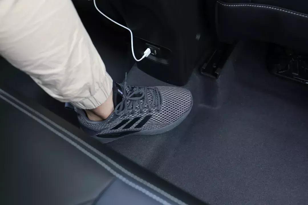 雪佛兰创酷汽车试驾,试驾雪佛兰创酷rs