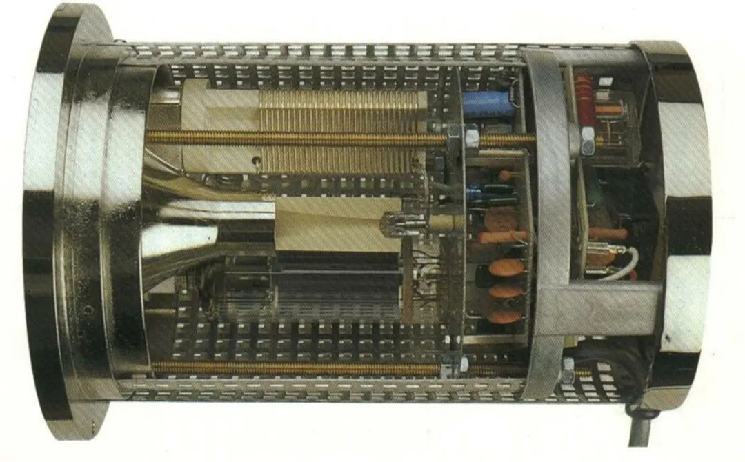 德国冠廷音箱一套有多少瓦,德国冠廷5.2音箱
