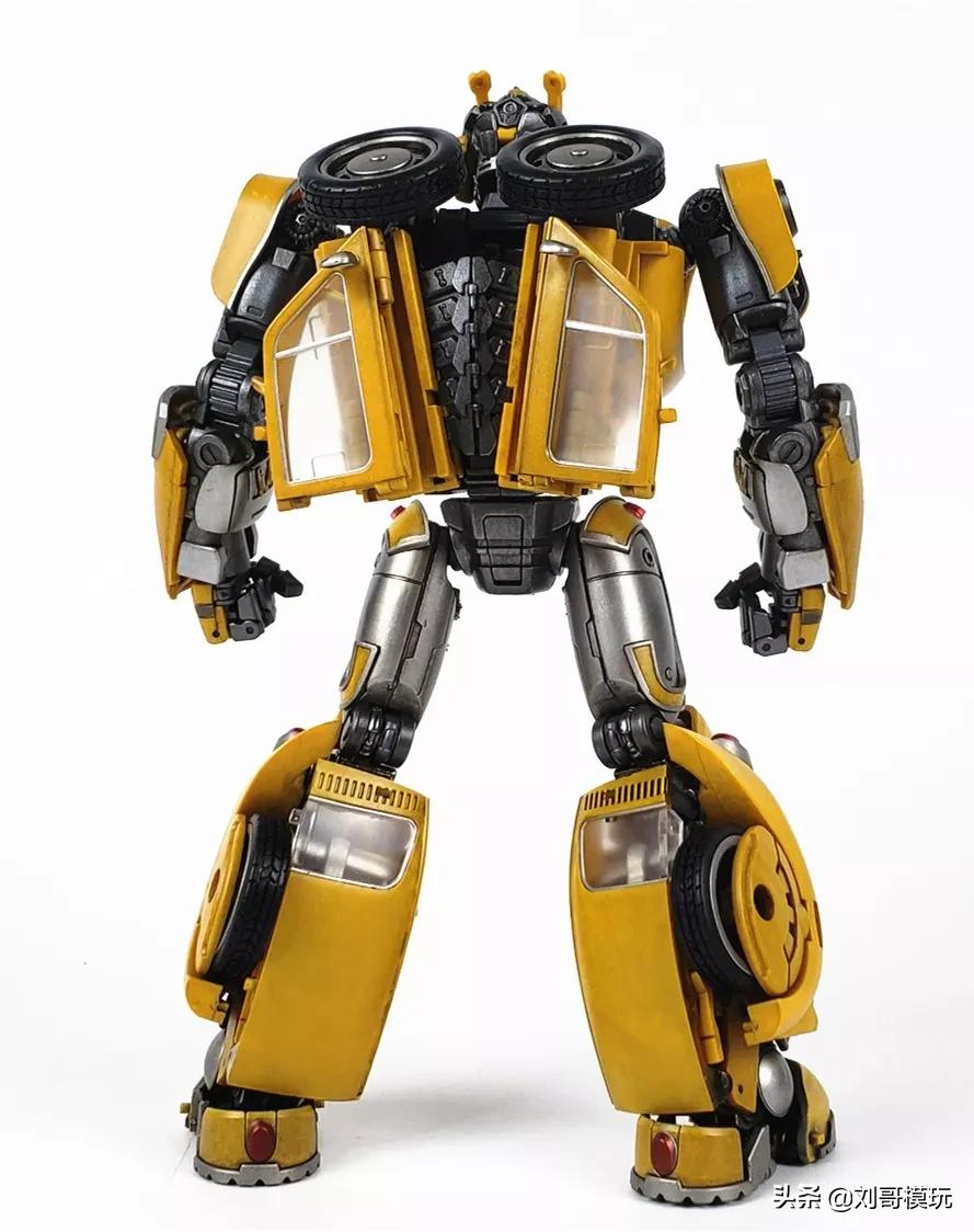 变形金刚大黄蜂国产版玩具,国产版大黄蜂变形玩具