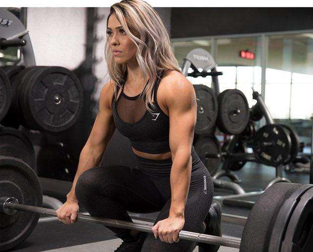 硬拉怎么练不会伤腰,硬拉该不该练伤腰和膝盖