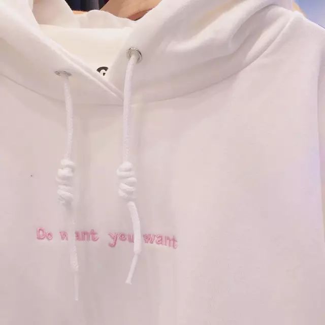 风衣的肩带介绍,风衣的肩带扣是干嘛用的