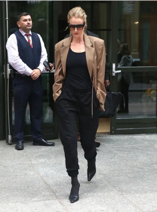 运动裤最经典穿搭,能穿搭又适合跑步的运动裤