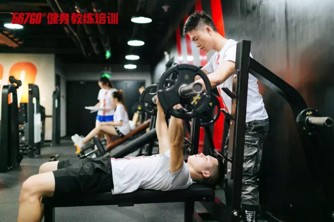 长沙校区零基础健身培训,没有人能瘦着离开长沙