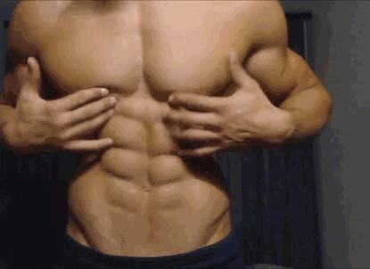 男人有肌肉与没肌肉对比,女人肌肉和男人肌肉区别