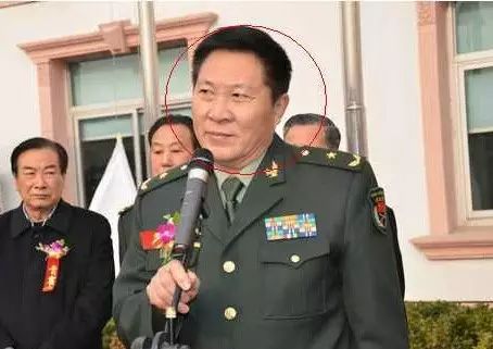 严查假军服,军装违法事件