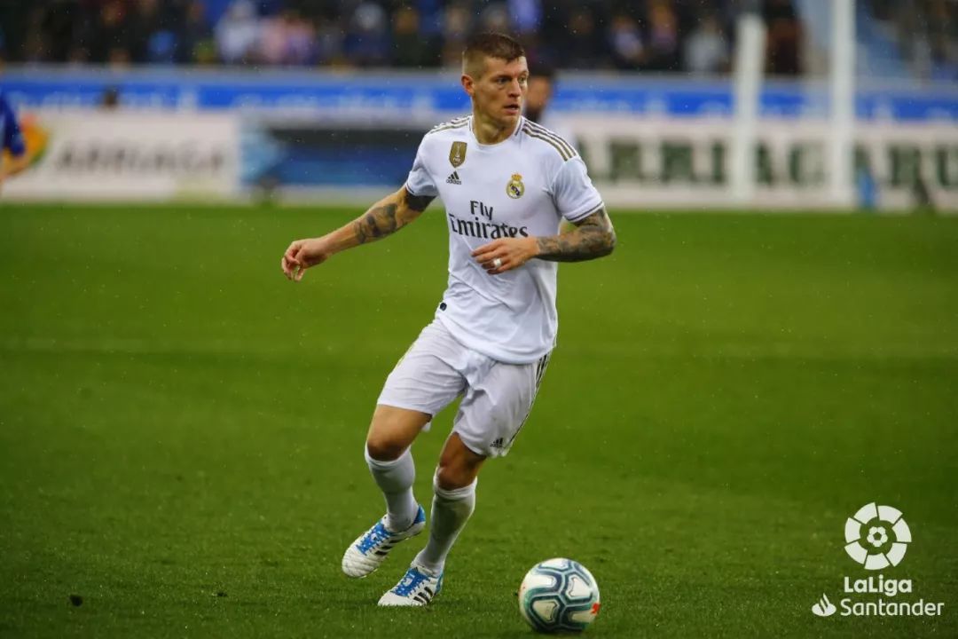 哈白布世界杯控球集锦,哈白布vs典礼中场谁强