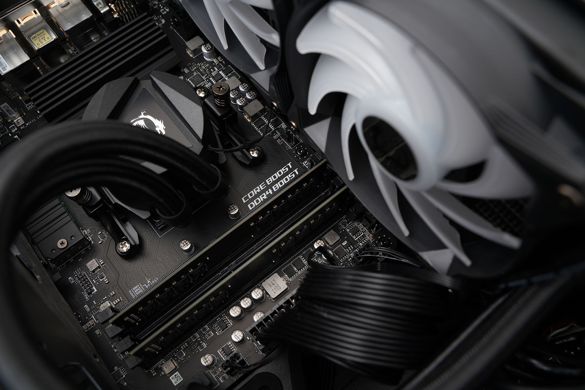 微星宙斯盾z5值不值得买,微星宙斯盾z5支持风扇