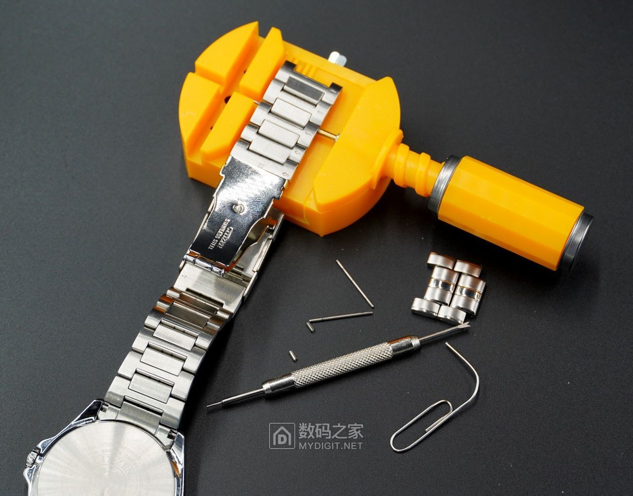 卡西欧和西铁城光能手表哪个好,光动能手表卡西欧好还是西铁城好