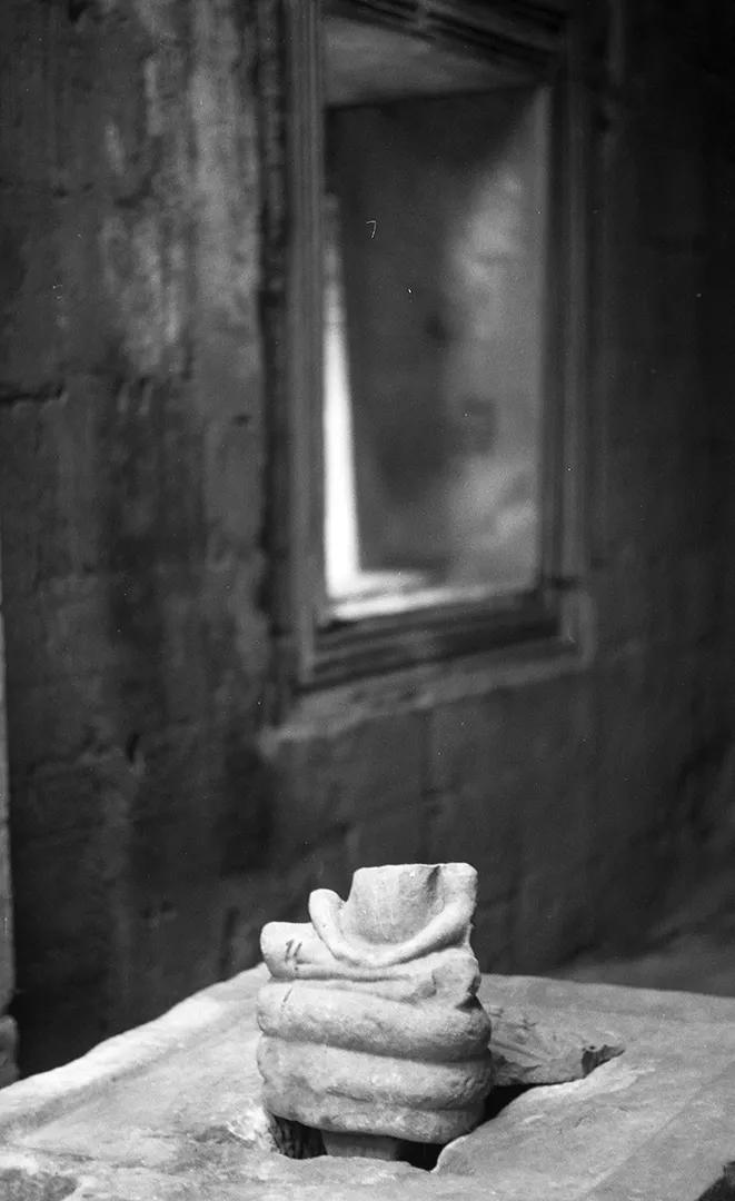 只要思想自由,只要开心坐在家里也可以周游世界