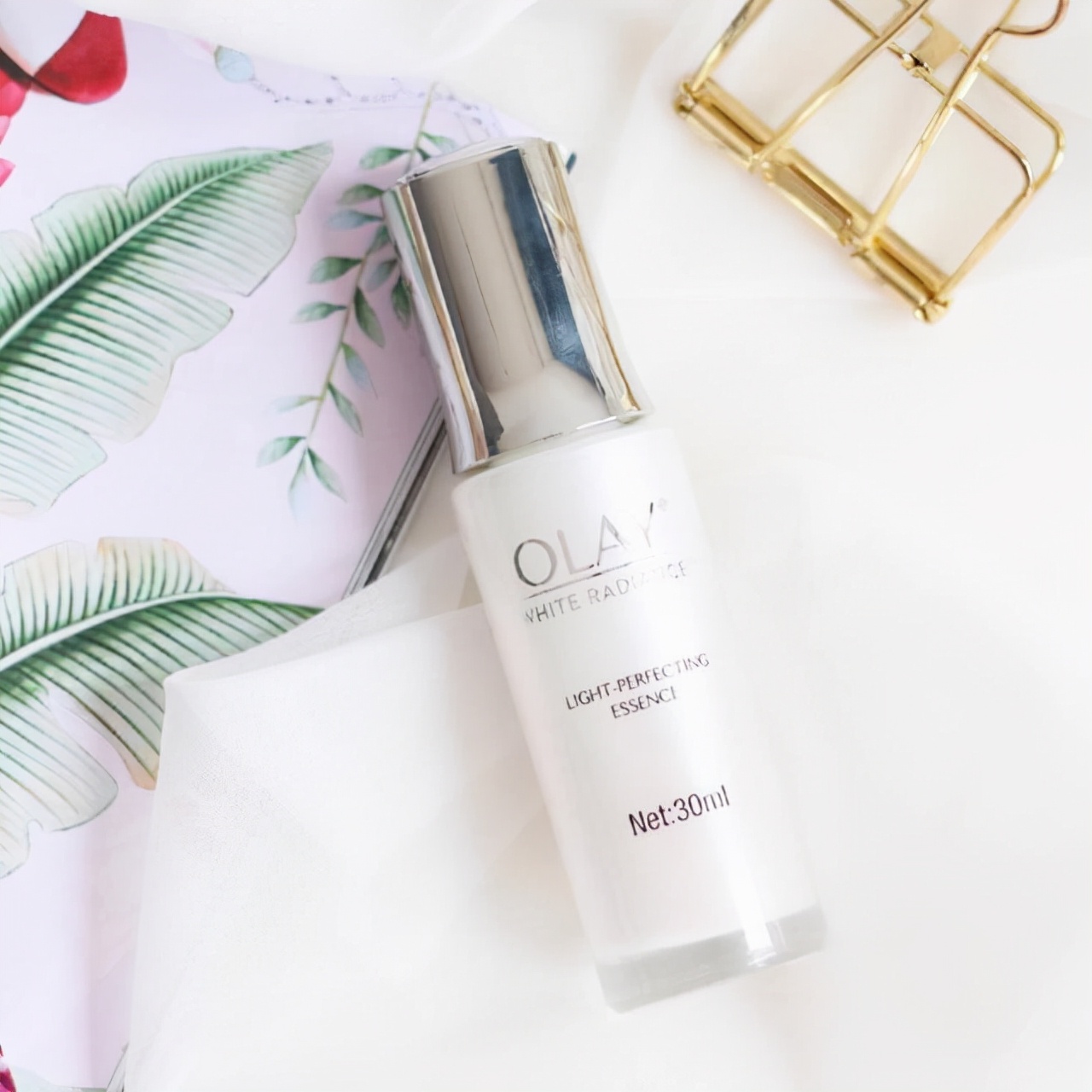 美白精华液推荐美白效果快平价,什么美白精华液好用又明显的效果