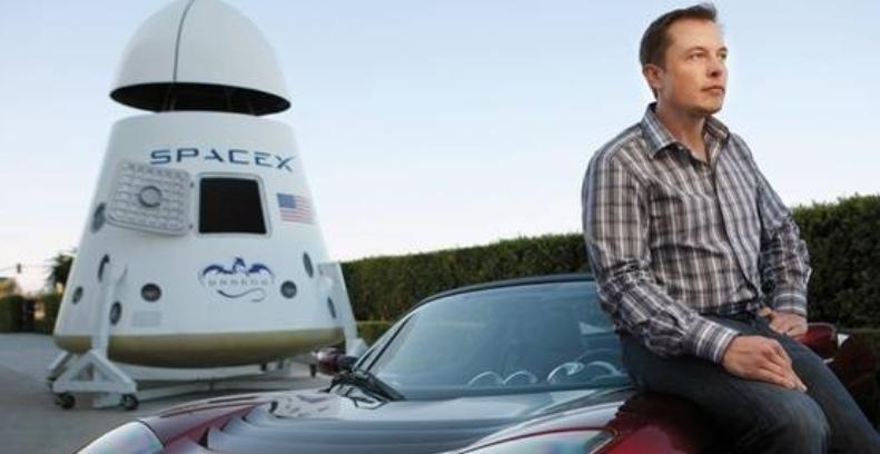 “失控特斯拉”背后富豪：身价千亿、逃兵役、泡女明星、有6个娃