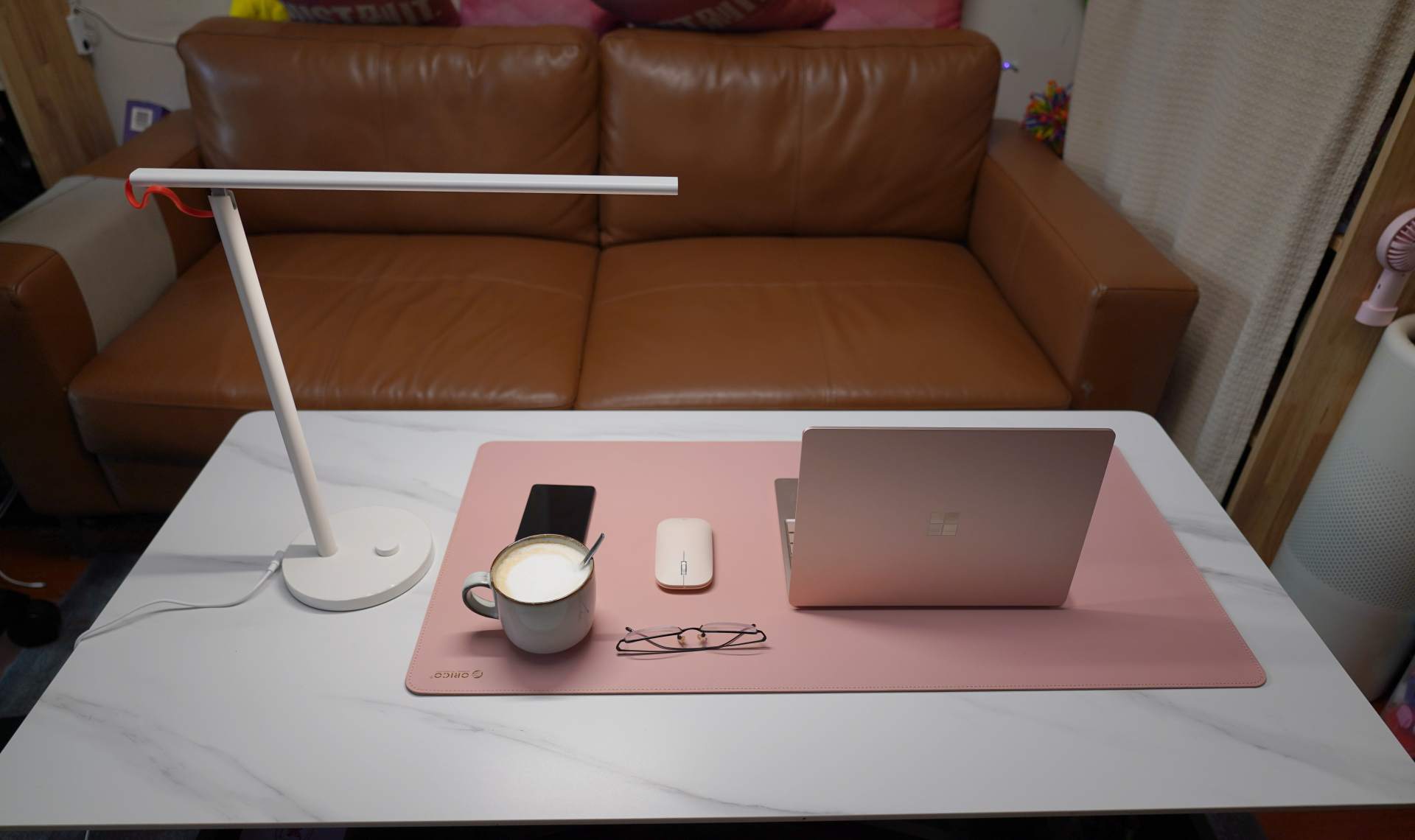 护眼台灯台式和落地款如何选,高性价比护眼台灯选择