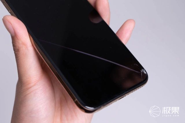 iphone手机换屏内幕,iphone全系列换屏