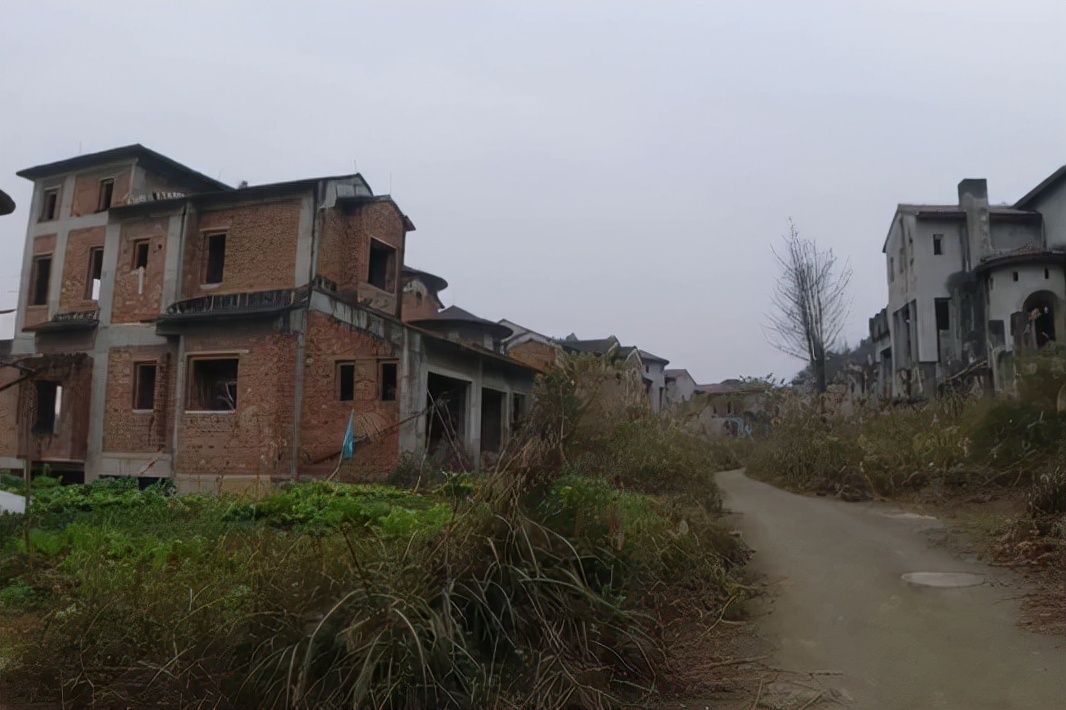 重庆烂尾楼42楼真实照片,重庆烂尾楼鬼城之谜