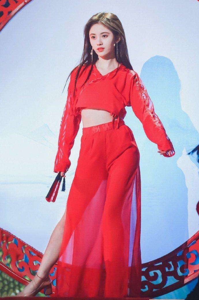 四千年美女鞠婧祎古装精美图片,四千年鞠婧祎眼神魅惑