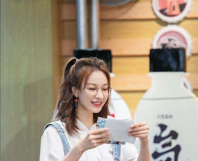 吴昕不要为别人改变自己,吴昕不把自己当回事的语录