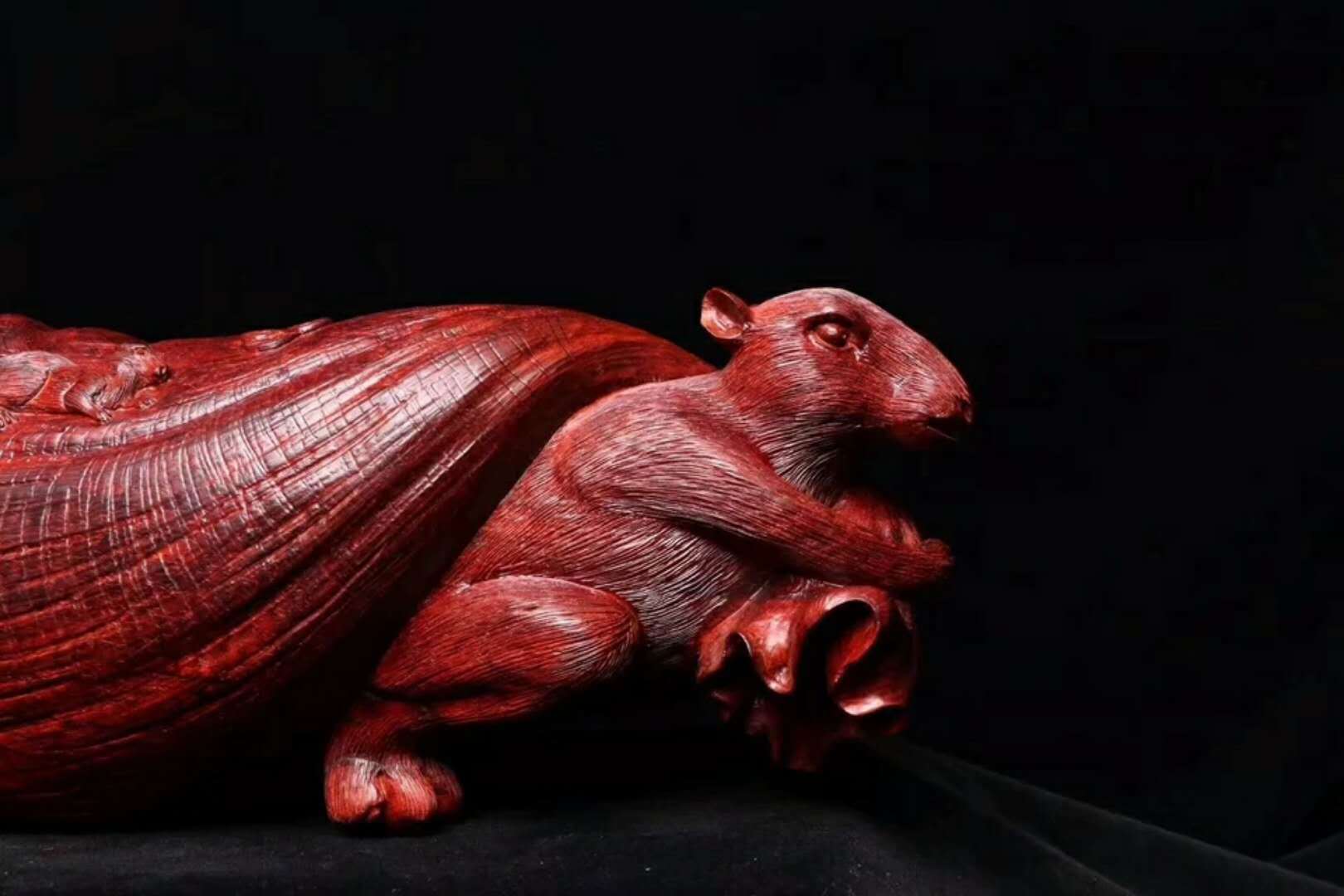 哪些木雕把件值得把玩,最简单的木雕小件