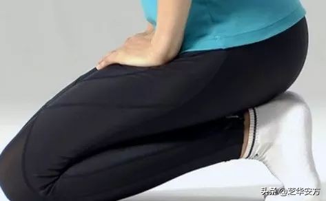 推荐三个步骤改善足底筋膜炎,泡脚能改善足底筋膜炎吗