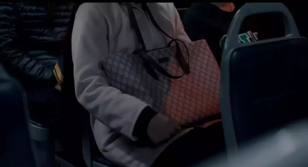 月薪3万买lv合适吗,月薪多少买lv合适