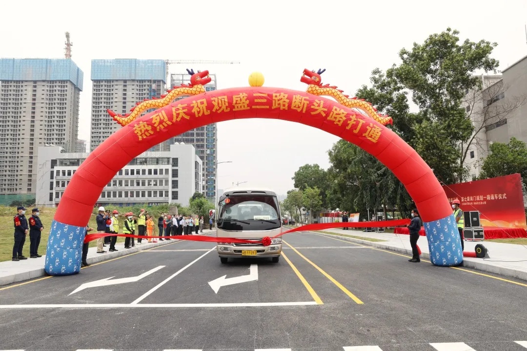 成都富士康北二门修路,富士康南门最新规划图